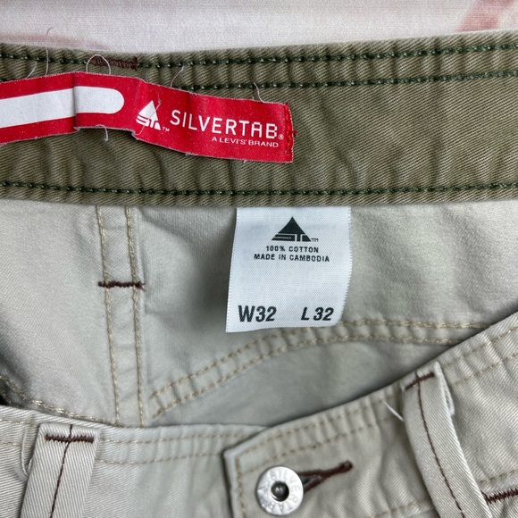 Men’s Levi’s Silverman Khaki Pants - 32x32” - Picture 13 of 13